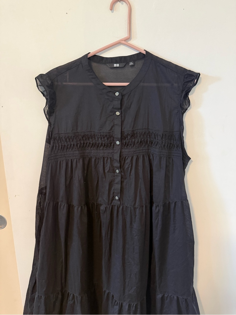 UNIQLO Black Sleeveless Tiered Smocked Midi Dress